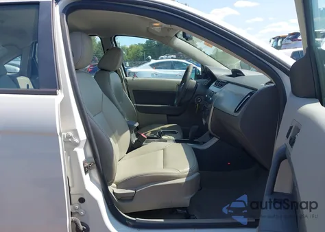 2010 Ford Focus Sel z USA, uszkodzony, nr VIN 1FAHP3HN1AW177600